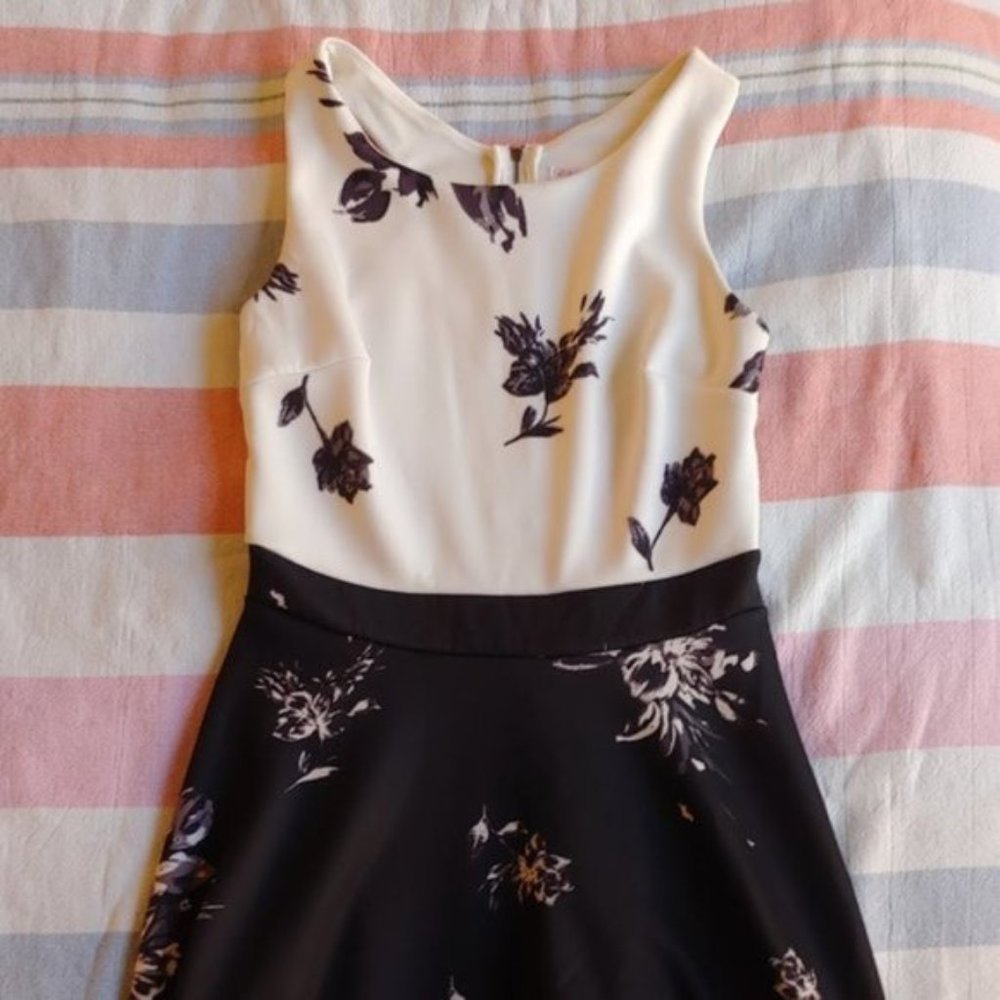 Xhilaration Black and White Floral Dress